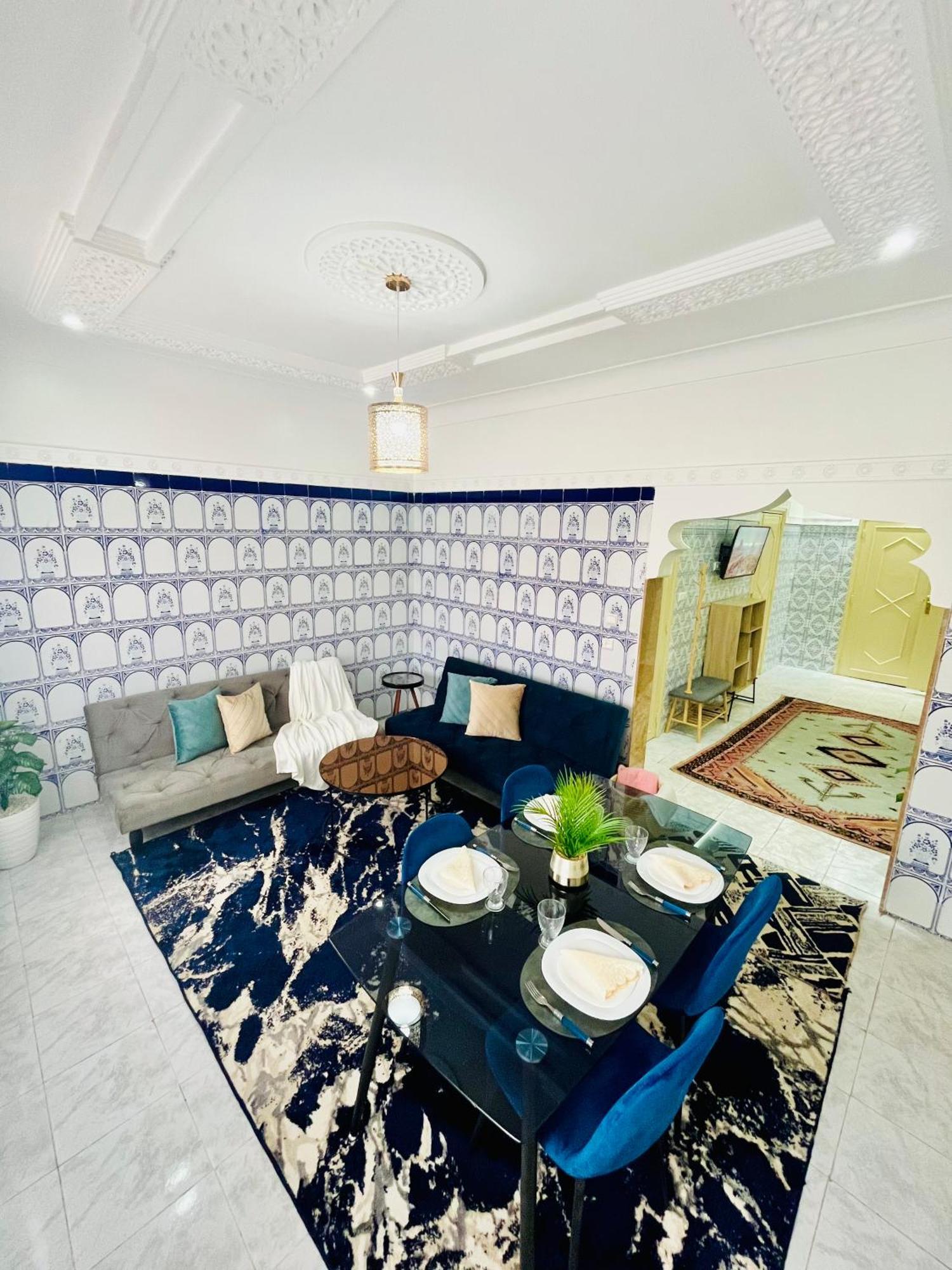 Apartment With Ac, Patio And Rooftop Appartement Climatise Avec Patio Et Toit Terrasse Маракеш Екстериор снимка