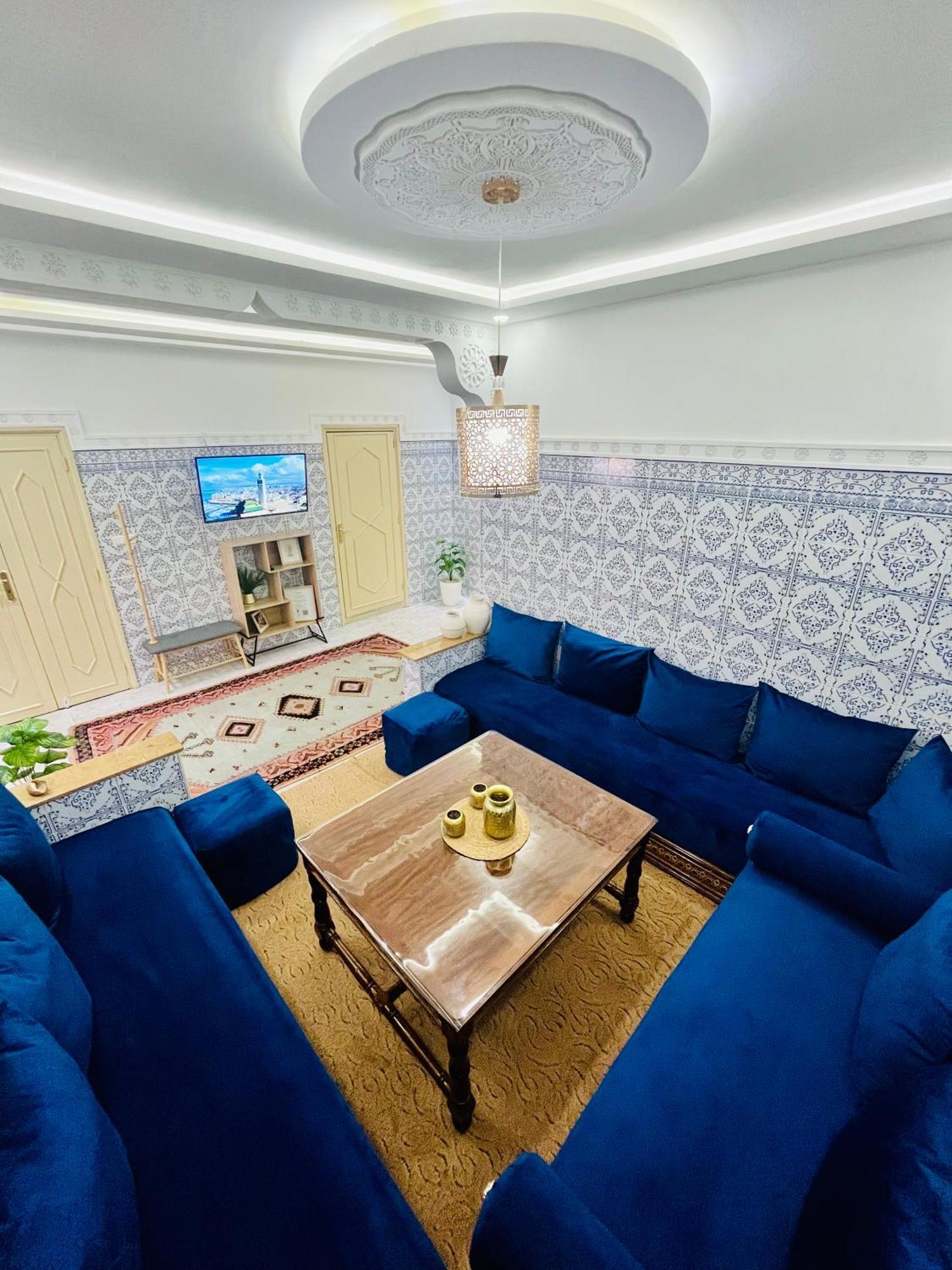 Apartment With Ac, Patio And Rooftop Appartement Climatise Avec Patio Et Toit Terrasse Маракеш Екстериор снимка