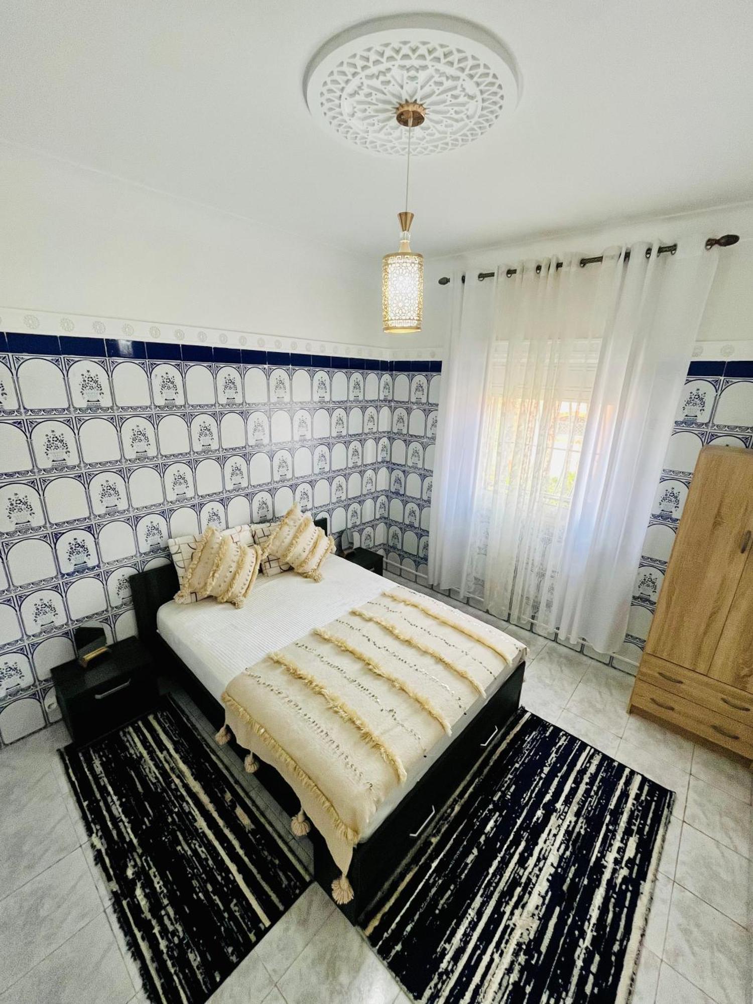 Apartment With Ac, Patio And Rooftop Appartement Climatise Avec Patio Et Toit Terrasse Маракеш Екстериор снимка